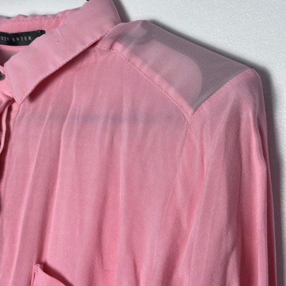 Pink shirt with mesh shoulders - Picture 1 of 4
